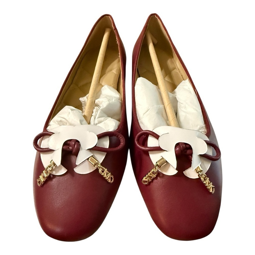 Michael Kors Nori Flats – Mulberry – Size 7.5 – New in Box